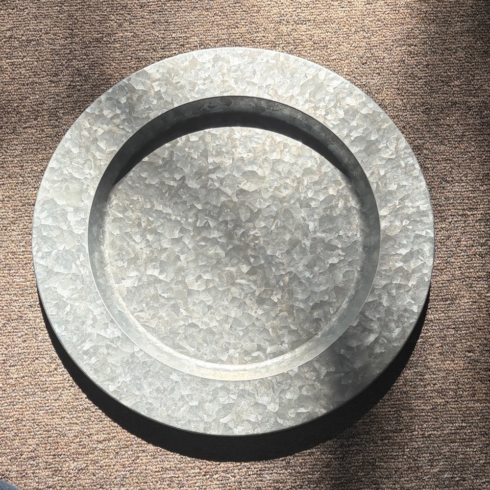 Round Textured Metal Tray